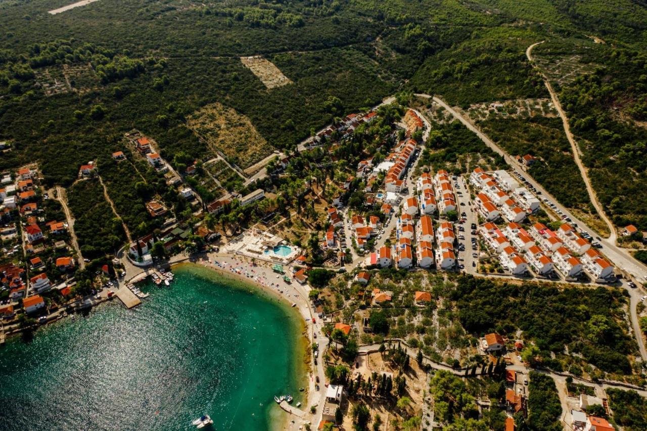 Villa Nikola Nečujam エクステリア 写真